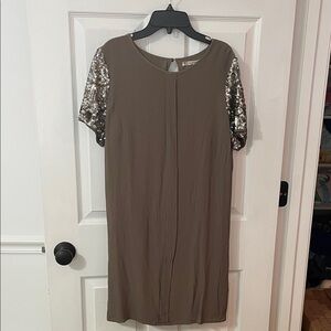 Chelsea & Violet mocha Dress